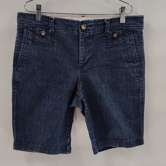 Dockers Bermuda Shorts Size 8 Stretch Side Pockets - Picture 1 of 9